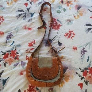 Crossbody purse